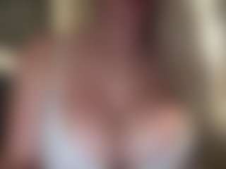 serenamask's Live Sex Cam Show