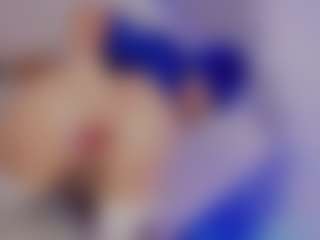Baby-Isaa's Live Sex Cam Show