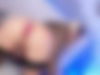 Baby-Isaa's Live Sex Cam Show