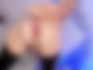 Baby-Isaa's Live Sex Cam Show