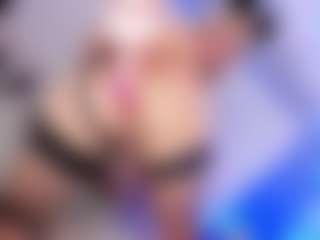 Baby-Isaa's Live Sex Cam Show