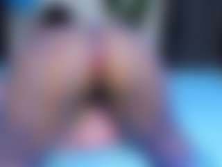 Live cam show with Bellah247 - Blowjob on Gym Cam Girls