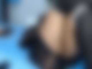 Live cam show with Bellah247 - Fingering on livesuperchat.net