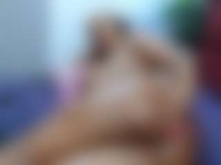Live cam show with Bellah247 - Flashing on live18s.com