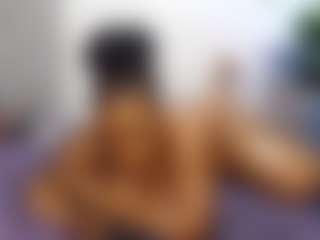 Live cam show with Bellah247 - Big Tits on livesuperchat.net