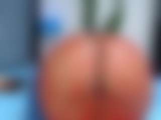 Live cam show with Bellah247 - Handjob on Camsoda