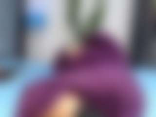 Live cam show with Bellah247 - Ebony Teen (18+) on Soda Cam