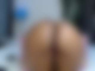 Live cam show with Bellah247 - Ebony Squirt on Camsoda