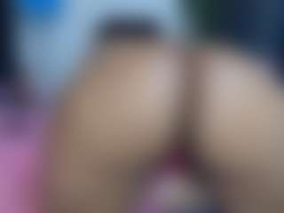 Live cam show with Bellah247 - Squirt Teen (18+) on TeamSkeetLive