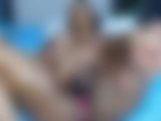 Live cam show with Bellah247 - Striptease on Camsoda