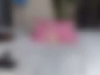 Live cam show with Bellah247 - Strip Black on Dolls Live
