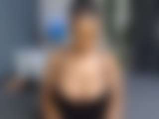 Live cam show with Bellah247 - Brown Eyes on googirlz