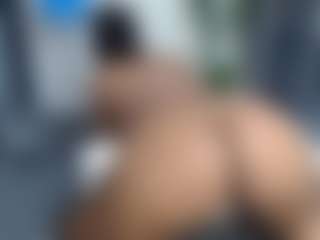 Live cam show with Bellah247 - Twerk on slutload