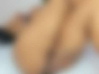 Live cam show with Bellah247 - Shaved Pussy Teen (18+) on Fling VIP Chat