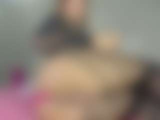 khloe queen's Live Sex Cam Show