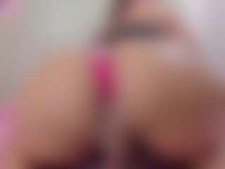 khloe queen's Live Sex Cam Show