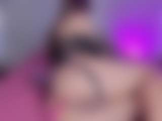 Live cam show with khloe queen - Chubby on StripNow