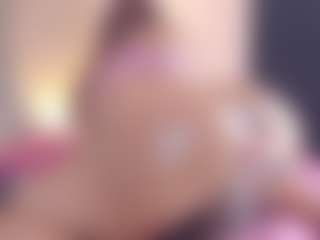 Live cam show with khloe queen - Teen (18+) on Camsoda