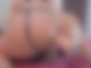 khloe queen's Live Sex Cam Show