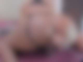 khloe queen's Live Sex Cam Show