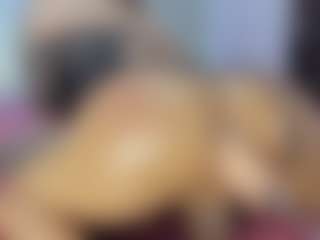 khloe queen's Live Sex Cam Show