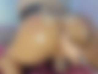 khloe queen's Live Sex Cam Show