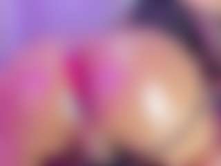 Live cam show with khloe queen - Submissive on CamSextacy