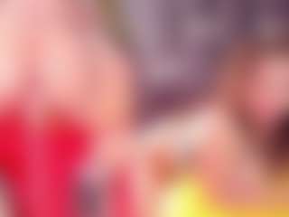 Live cam show with Theresa - Public on Milfs Live