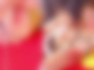Live cam show with Theresa - Naked on xDating