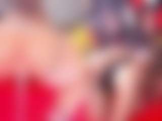 Live cam show with Theresa - Striptease on livesuperchat.net