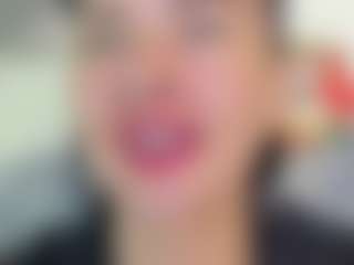 Live cam show with antomouthparadise - Green Eyes on Gym Cam Girls