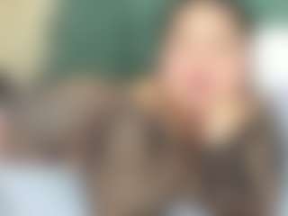 Live cam show with chloee-jackson - White on Camversity | colombia