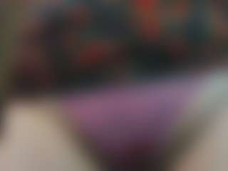 Live cam show with elliecoy - Red Hair on luckytryst.com