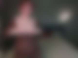 Live cam show with elliecoy - Upskirt on boobsie.com