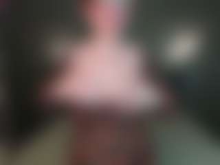 Live cam show with elliecoy - Full Nudity on TeamSkeetLive