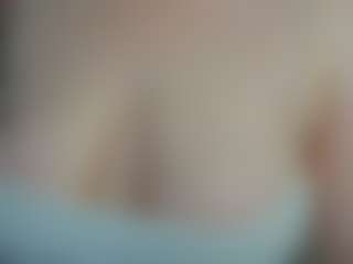 Live cam show with elliecoy - Fingering on Camming Site