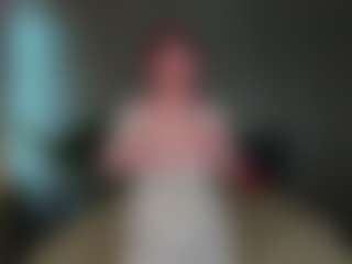 Live cam show with elliecoy - Striptease on CamwithHer