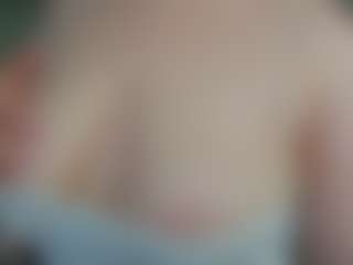 Live cam show with elliecoy - Body Massage on xxxlivecams.org