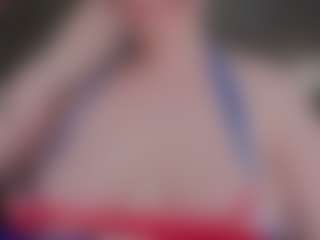 Live cam show with elliecoy - Fingering on Camsoda