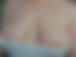 elliecoy's Live Sex Cam Show