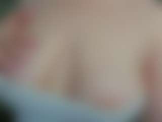 Live cam show with elliecoy - Twerk Young Adult on SpunkLive