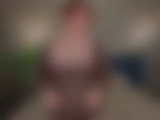 Live cam show with elliecoy - Brown Eyes Red Hair on liverealitysex.com