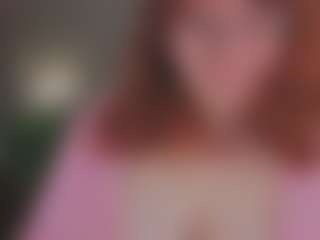 Live cam show with elliecoy - Body Massage on Camsoda