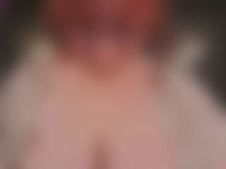 Live cam show with elliecoy - Red Hair Young Adult on Camsoda