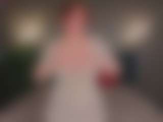 Live cam show with elliecoy - Body Massage on Camsoda