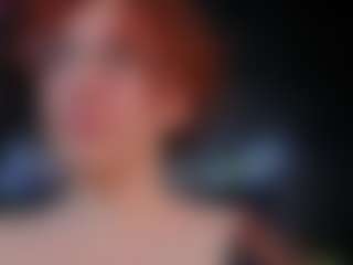 Live cam show with elliecoy - Striptease on Camming Site