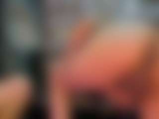 AfroditaHH's Live Sex Cam Show