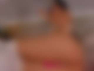Live cam show with Celeste Evanns - Suck on madthumbs