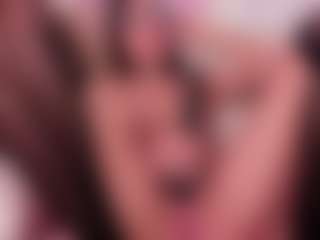 Live-Cam-Show mit Celeste Evanns - Facial auf Camsoda