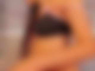 Live cam show with Celeste Evanns - Glasses on MyBangCams